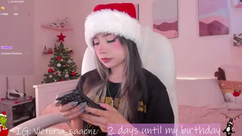 Victoria Senz  online show from December 11, 1:39 pm