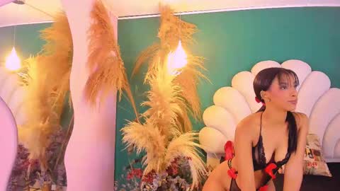 ANEE SAVAL online show from March 1, 12:23 pm