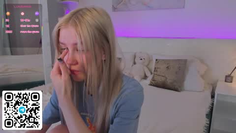 Anelly online show from April 1, 1:41 pm