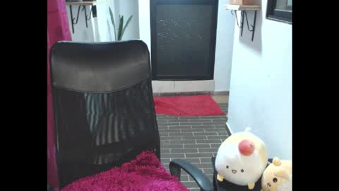 anemona_gray_777 online show from September 18, 4:33 am