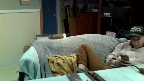 aneoakley online show from November 14, 10:48 am