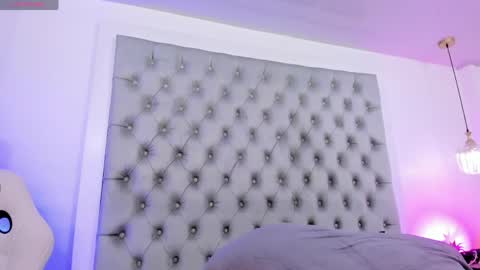 anette_cooper online show from May 30, 4:32 am