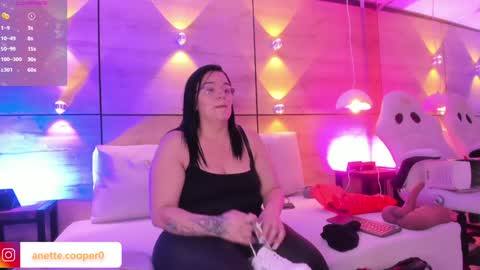 anette_cooper online show from December 9, 1:34 pm