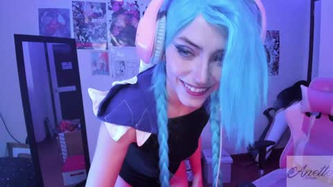 Snapshot of anette_sf chatting on December 31, 4:49 am Anette Scorpio online show from December 31, 4:49 am