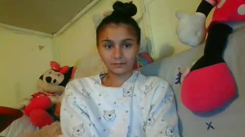 Snapshot of ang3l_black chatting on October 6, 6:52 am andr33a online show from October 6, 6:52 am