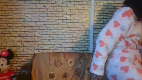 andr33a online show from November 19, 12:10 am