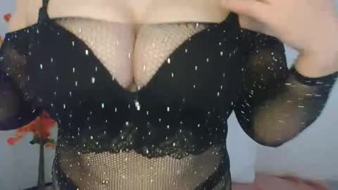 Snapshot of angel_coconut chatting on October 18, 8:28 am Angel coco online show from October 18, 8:28 am