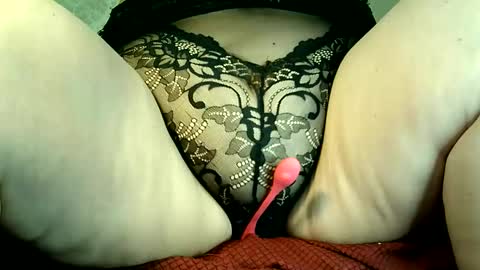 Snapshot of angel_fun77 chatting on October 8, 5:06 pm angel fun77 online show from October 8, 5:06 pm