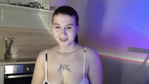 Angel online show from October 6, 2:01 pm