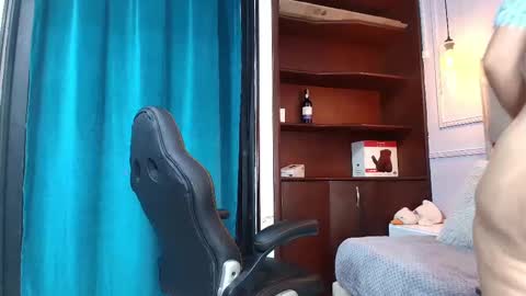 Snapshot of angel_perverted1 chatting on February 11, 11:31 am Nicolle  online show from February 11, 11:31 am