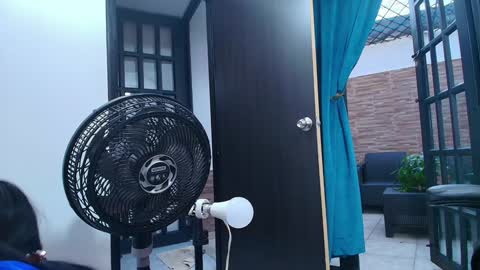 Snapshot of angel_perverted1 chatting on January 18, 11:32 am Nicolle  online show from January 18, 11:32 am