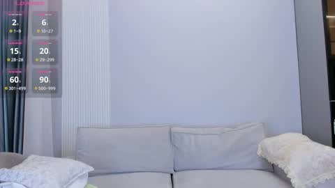 angel_soo online show from October 28, 1:06 pm