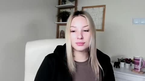 Angela online show from February 13, 6:37 am