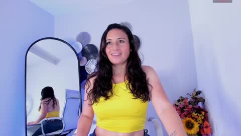 Ange online show from December 31, 8:45 pm