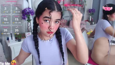 Snapshot of angela_lovee1 chatting on January 10, 12:58 pm Angela online show from January 10, 12:58 pm