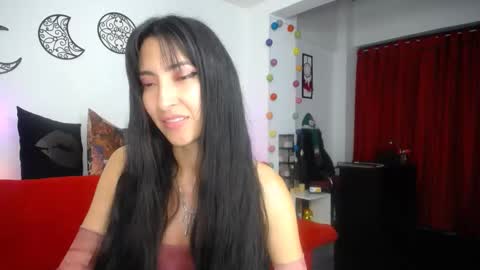 Snapshot of angela_mis chatting on December 11, 11:54 pm Angela online show from December 11, 11:54 pm
