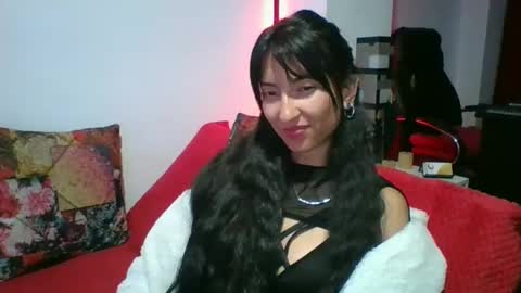 Snapshot of angela_mis chatting on January 20, 4:32 am Angela online show from January 20, 4:32 am
