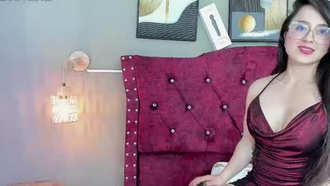 angela_nix online show from April 16, 8:08 pm