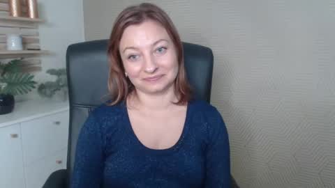 Snapshot of angela_samt chatting on October 11, 7:13 am Angela online show from October 11, 7:13 am