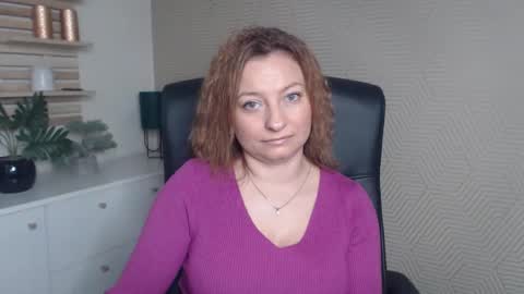 Snapshot of angela_samt chatting on October 30, 7:44 am Angela online show from October 30, 7:44 am