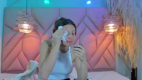 ANGELA online show from January 12, 11:50 am