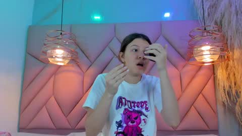 ANGELA online show from January 10, 11:33 am