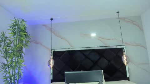 ANGELA online show from October 9, 1:04 pm