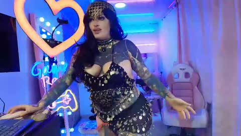 Snapshot of angelacianuro_2 chatting on March 3, 3:38 am Angela Cianuro online show from March 3, 3:38 am