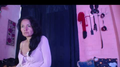 Angela online show from July 7, 10:56 pm