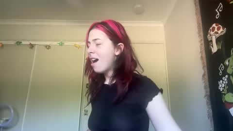 venellope888 online show from February 11, 5:37 am