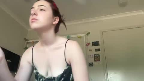 venellope888 online show from February 7, 6:03 am