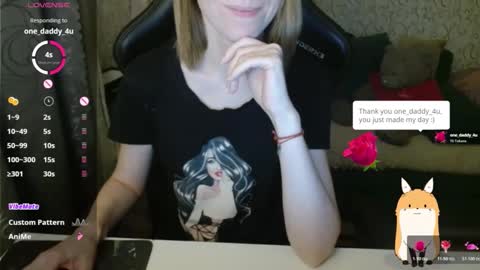 Snapshot of angelcute32 chatting on October 20, 3:26 pm AngelCute32 online show from October 20, 3:26 pm