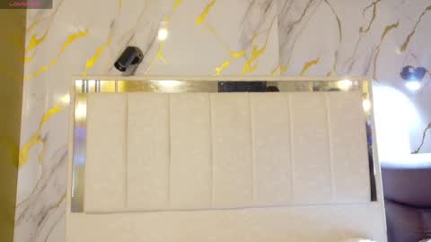 angel online show from April 5, 7:24 pm