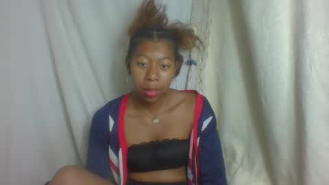 angelette93 online show from September 8, 10:42 pm