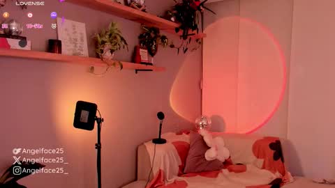 . online show from October 22, 11:32 pm