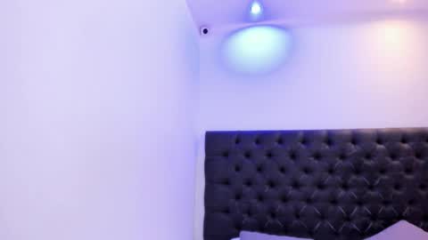 Snapshot of angeli_rivera chatting on October 31, 11:25 am Angeli online show from October 31, 11:25 am