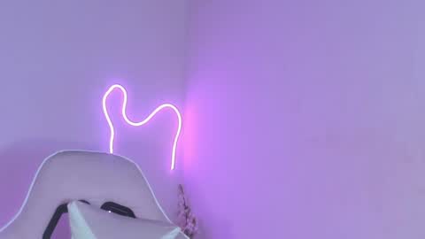 Carolina online show from January 28, 12:57 am