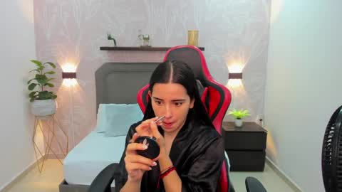 Snapshot of angelica_dymond chatting on March 1, 12:12 pm A N G E L I C A online show from March 1, 12:12 pm