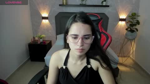 Snapshot of angelica_dymond chatting on December 31, 11:53 am A N G E L I C A online show from December 31, 11:53 am