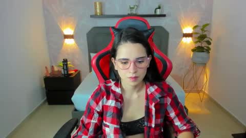 Snapshot of angelica_dymond chatting on January 28, 12:11 pm A N G E L I C A online show from January 28, 12:11 pm