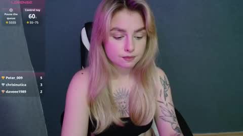 Snapshot of angelicablanch chatting on October 4, 8:57 pm angelicablanch online show from October 4, 8:57 pm