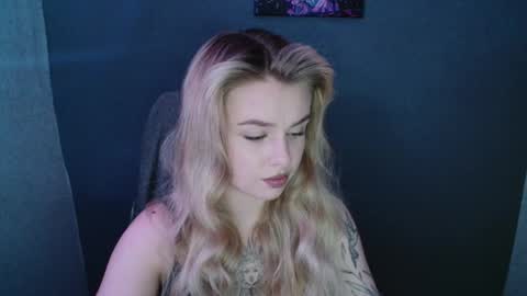 Snapshot of angelicablanch chatting on September 19, 9:47 pm angelicablanch online show from September 19, 9:47 pm