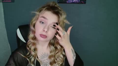 Snapshot of angelicablanch chatting on October 26, 8:48 pm angelicablanch online show from October 26, 8:48 pm