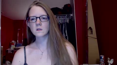 Snapshot of angelicangel3 chatting on February 25, 6:47 am AngelicAngel online show from February 25, 6:47 am