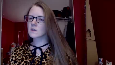 Snapshot of angelicangel3 chatting on February 9, 8:11 am AngelicAngel online show from February 9, 8:11 am