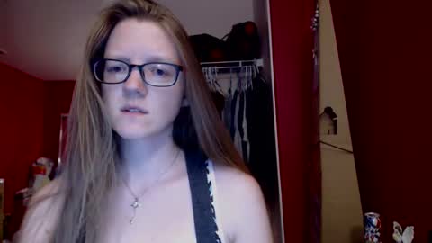 Snapshot of angelicangel3 chatting on March 1, 4:15 am AngelicAngel online show from March 1, 4:15 am