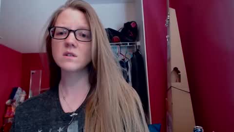 Snapshot of angelicangel3 chatting on September 11, 4:51 pm AngelicAngel online show from September 11, 4:51 pm