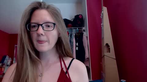 Snapshot of angelicangel3 chatting on October 29, 7:27 pm AngelicAngel online show from October 29, 7:27 pm