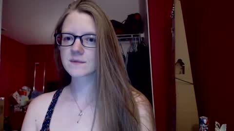 Snapshot of angelicangel3 chatting on March 6, 6:30 am AngelicAngel online show from March 6, 6:30 am