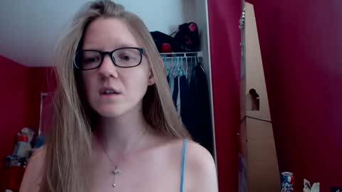 Snapshot of angelicangel3 chatting on February 17, 8:27 pm AngelicAngel online show from February 17, 8:27 pm